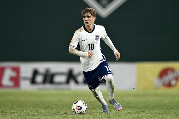 Future Star🌟15-year-old Gunner Daoman shines in the European Championship with one-stop goal + a scalpel pass