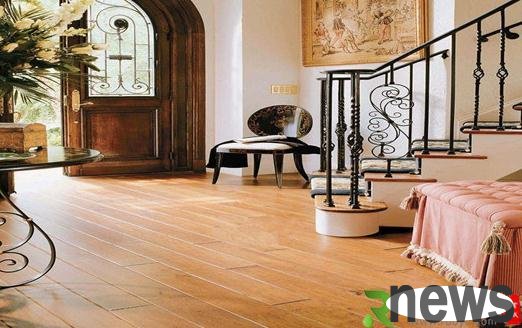 Cleaning and maintenance knowledge of solid wood laminate flooring