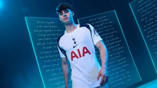 Tottenham releases home jerseys for the new season: traditional lily white background + dark blue sleeves