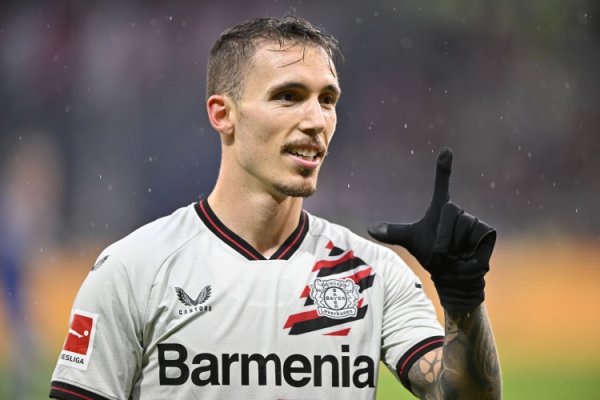 Reporter: Gerald Martin received a quote from Premier League club, Barcelona pays close attention to Grimaldo