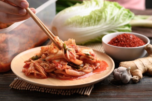 Eating pesticides frequently can easily cause cancer, but kimchi can help your kidneys be healthy! Nutritionists analyze the 4 advantages and 3 points of eating 