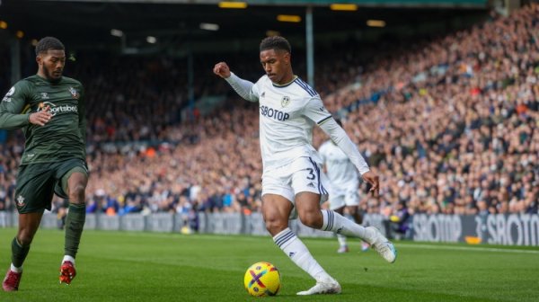 Leeds United official: 28-year-old left-back Philpo s contract expires and he leaves the team freely