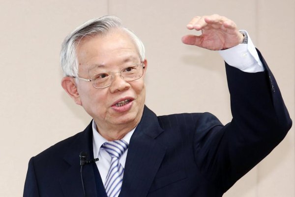 Celebrity Nursing / 84-year-old Peng Huainan Changfu Secretly Opened! Regular exercise, eat more vegetarian food, keep a good mood