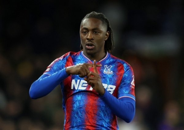 Chelsea is worth 55 million euros🚨British media: Chelsea is in contact with Eze and will compete with Arsenal