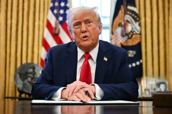 Trump considers opening the cut version Blackwell chip exports to China
