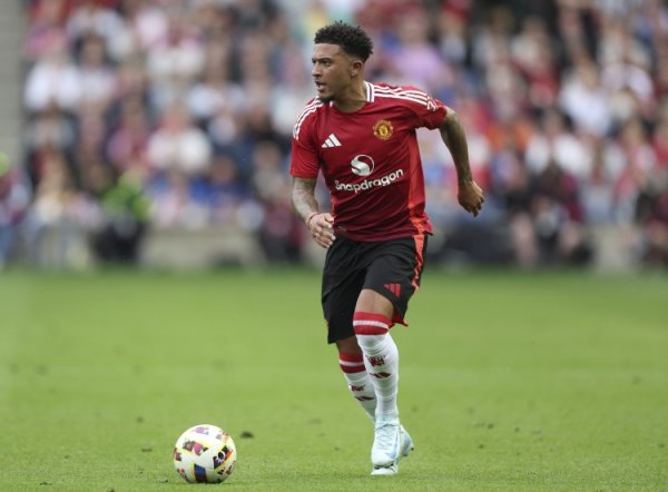 Reporter: Sancho reiterated his reluctance to transfer to Roma and prioritizes clubs participating in the Champions League