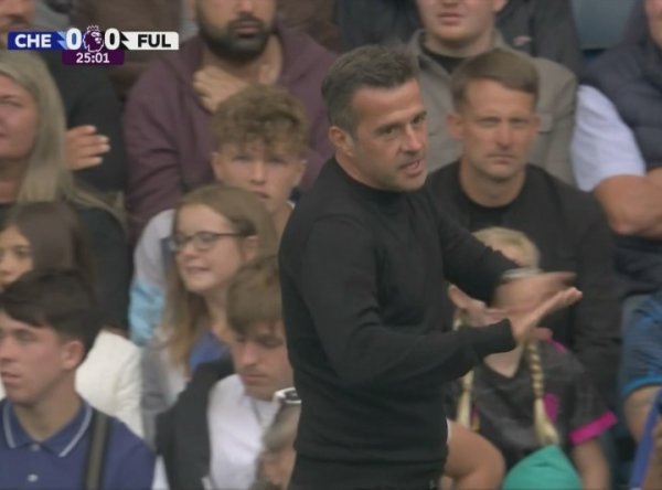 The coach was angry😡BBC reporter talked about Fulham s goal being whispered: This is protecting the ball, and the penalty is completely wrong!