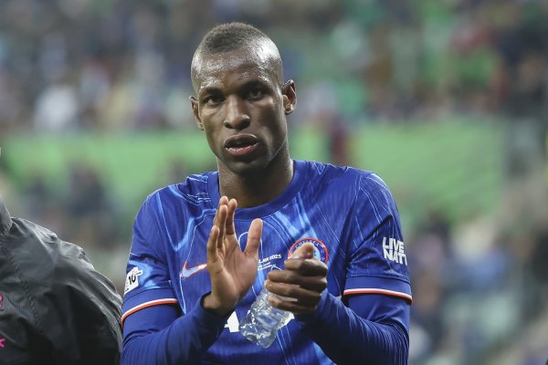 Reporter: Chelsea insists Jackson returns to London from Germany, but the transaction cannot be carried out