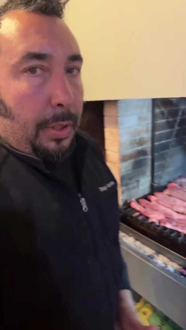 Must-have delicacies! Martin s social media posts a video of Argentina s kitchen barbecue