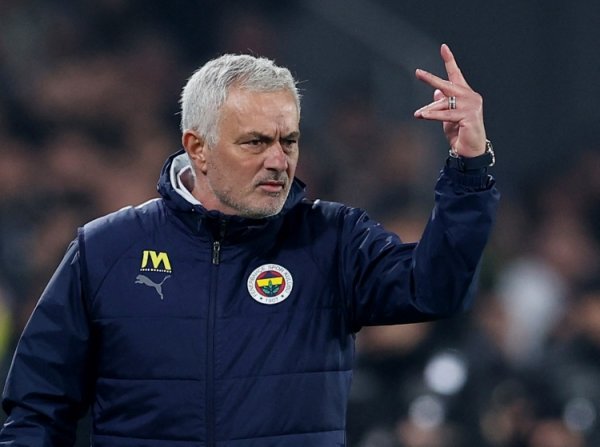 BBC: Mourinho is negotiating with Benfica and is expected to lead the team to fight against former boss Chelsea on September 30