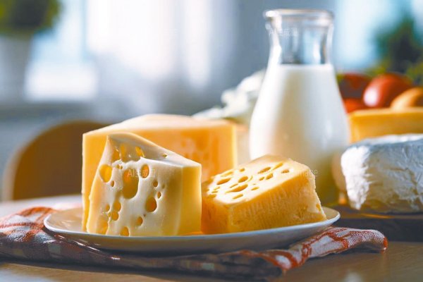 The sweets are even more terrible than cheese! Research reveals that foods eaten after dinner may affect your dreams