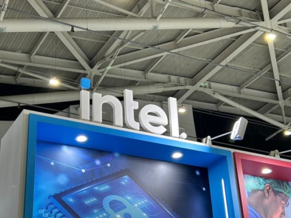 It may reunite after the breakup, Intel contacted Apple to compete for investment and stimulated the stock price to rise by more than 6%.