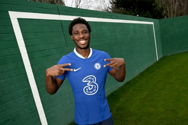 Driving without a license or insurance! The Sun: Blues loan forward Fofana was fined 12,000 for driving violation