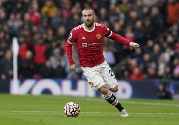 Jones: Luke Shaw played confidently and with ease, and found a feel for both offense and defense.